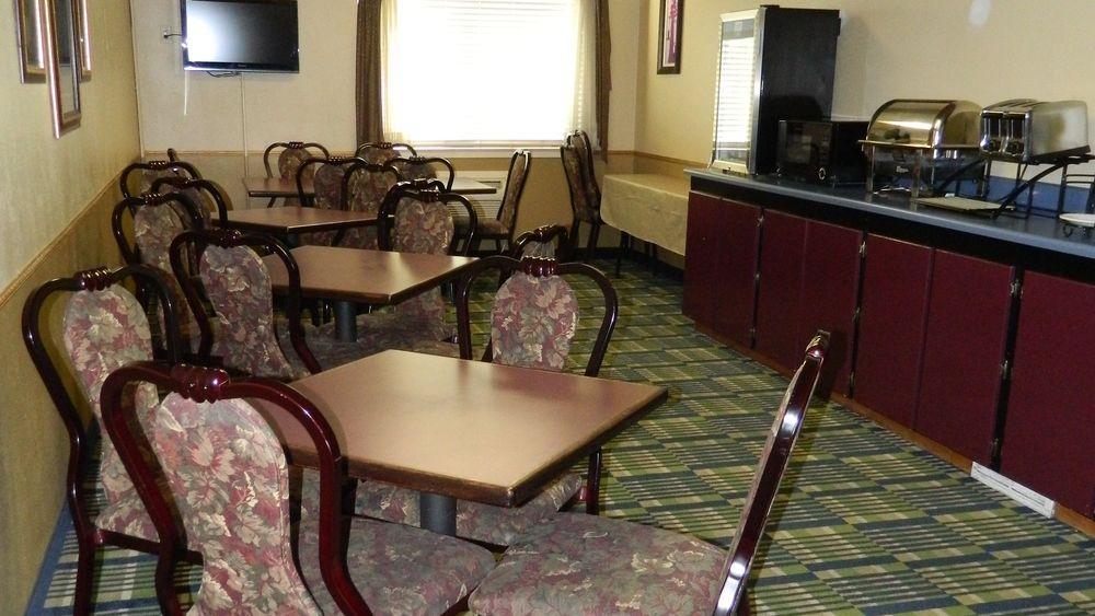 Oyo Hotel Spokane North Экстерьер фото