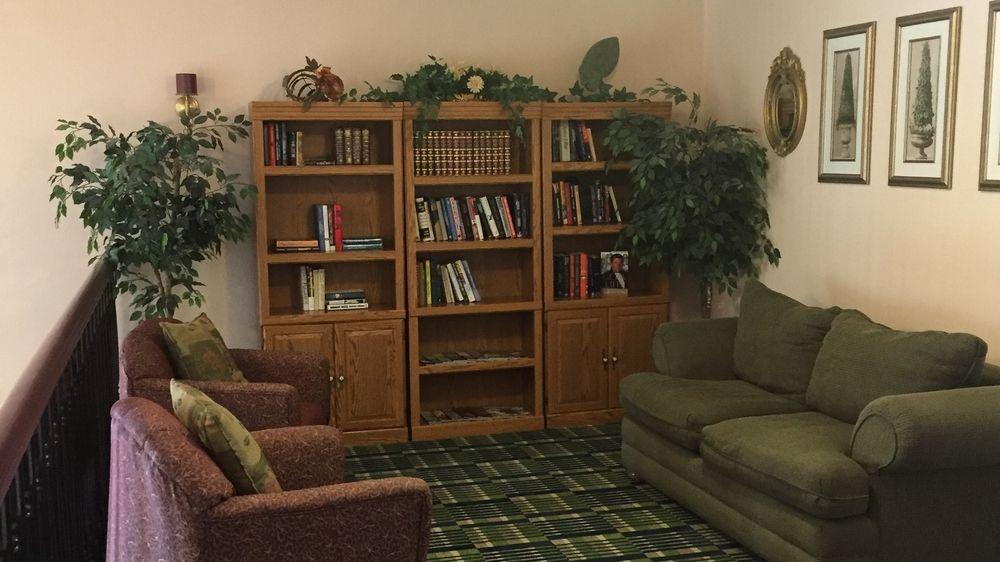 Oyo Hotel Spokane North Экстерьер фото
