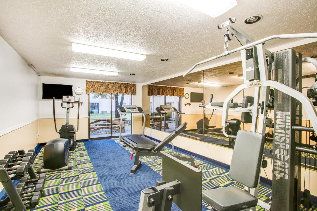 Oyo Hotel Spokane North Экстерьер фото